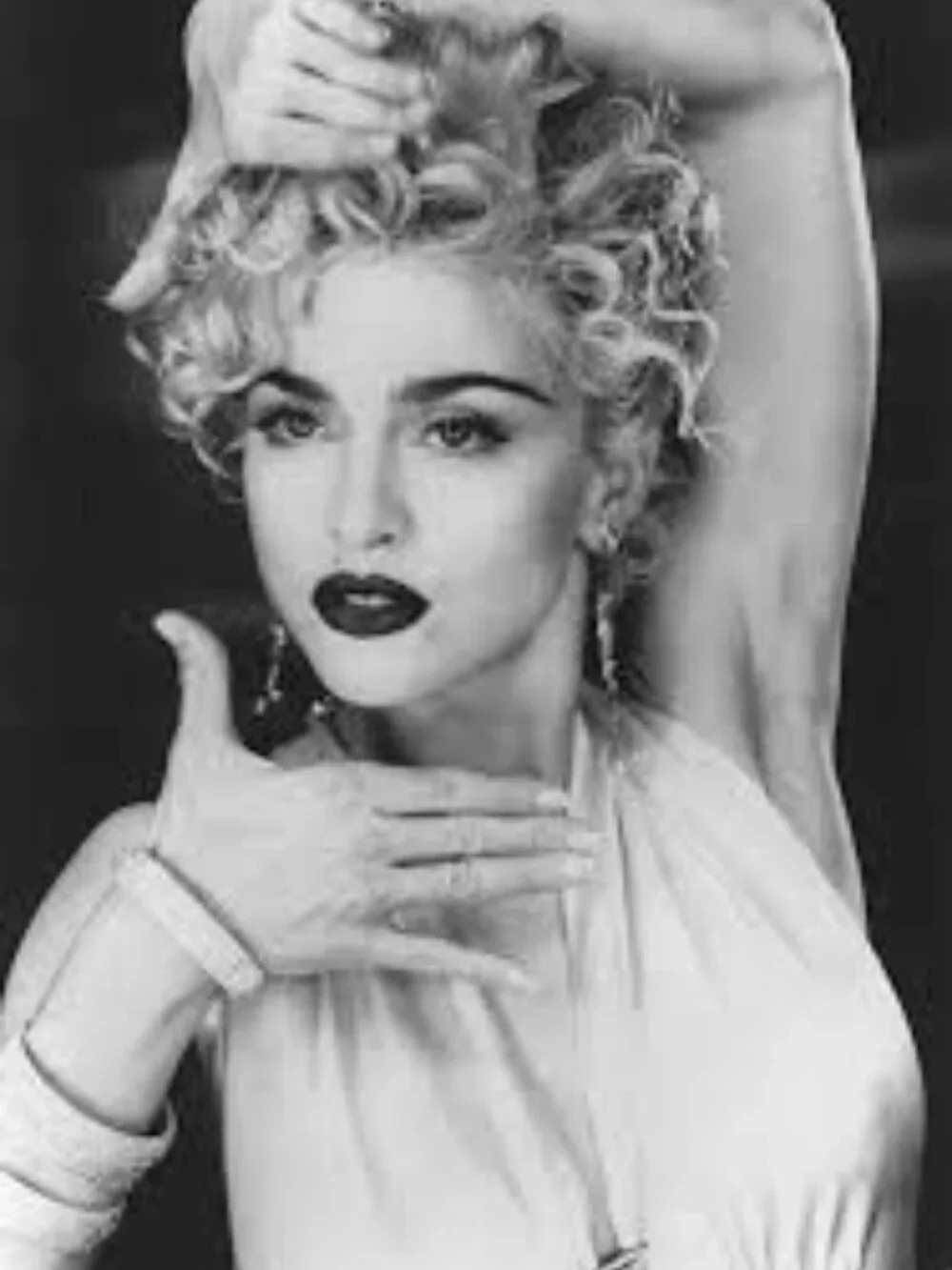 Strike A Pose Posh Party 04/10  at 10:00 pm - Picture 2 of 6